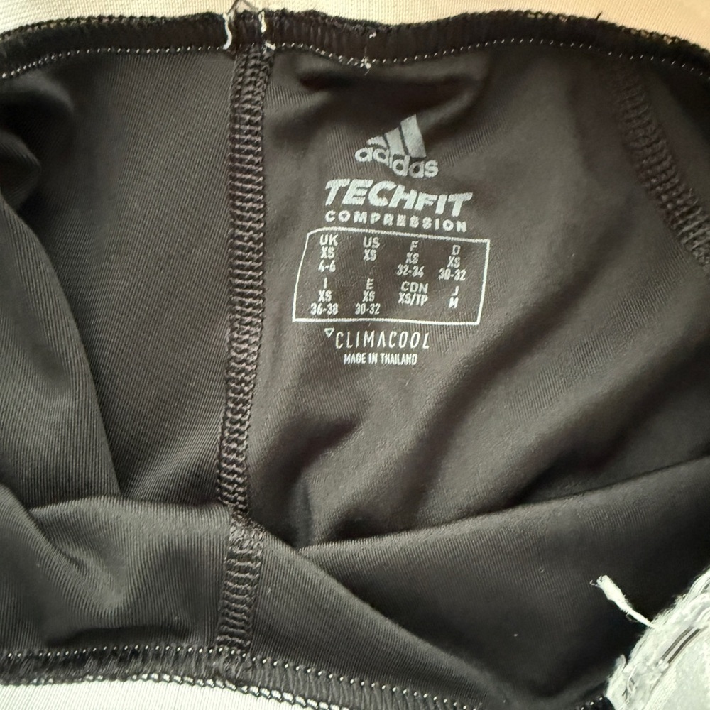 Adidas Techfit Compression Climacool Black Leggings size xs - Picture 2 of 3